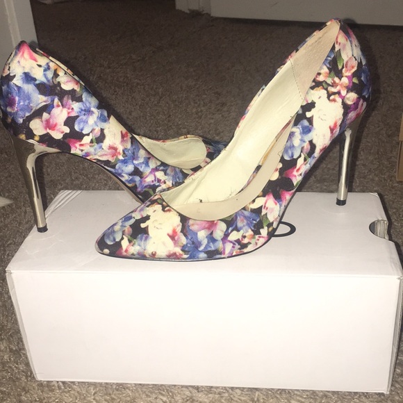 Aldo Floral heels - Picture 1 of 1